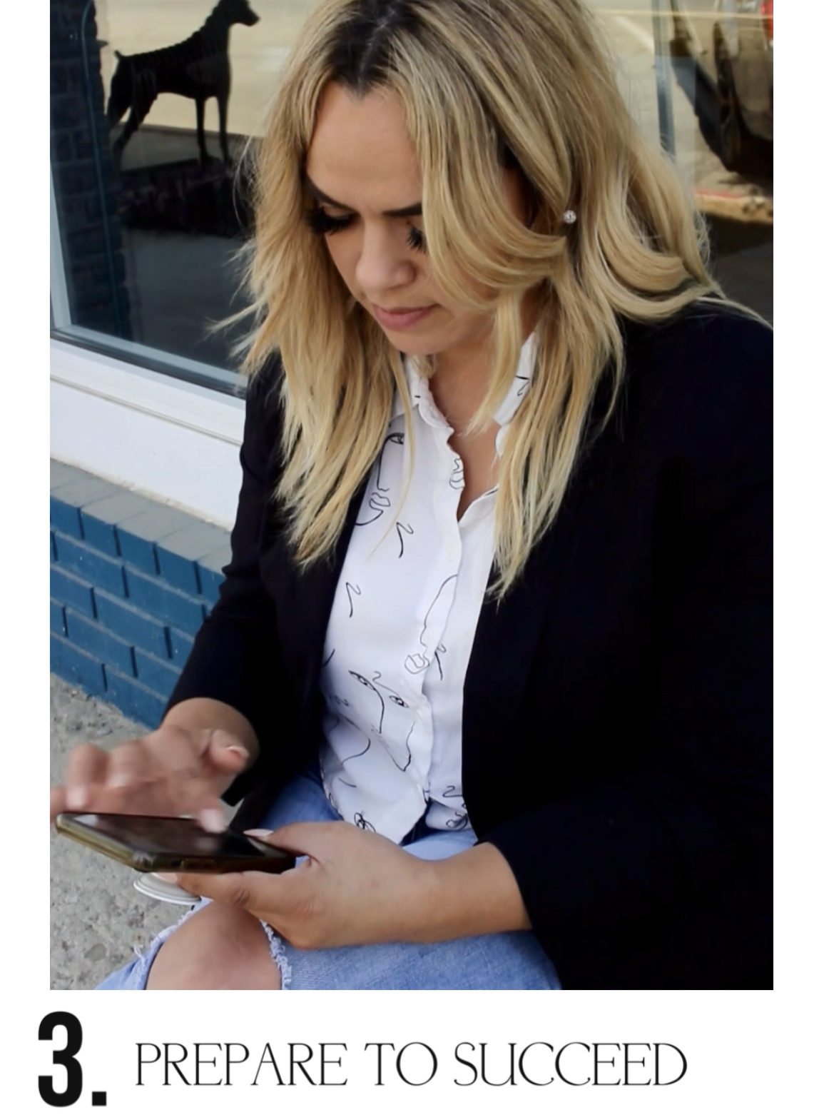 business woman on her phone